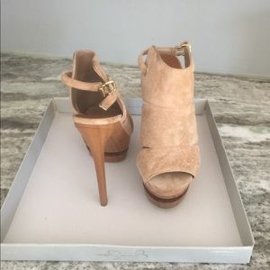 Jessica Simpson Heels